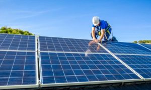 Installation et mise en production des panneaux solaires photovoltaïques à Steenvoorde